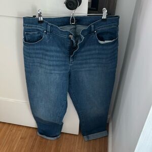 Boyfriend cut jeans